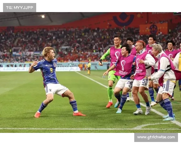 卡塔尔国家足球队优势与劣势分析及未来发展潜力探讨